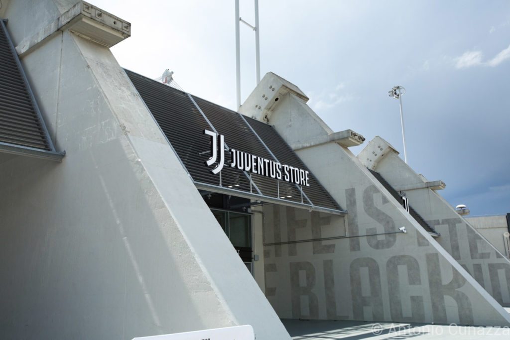 juventus-logo-stadium