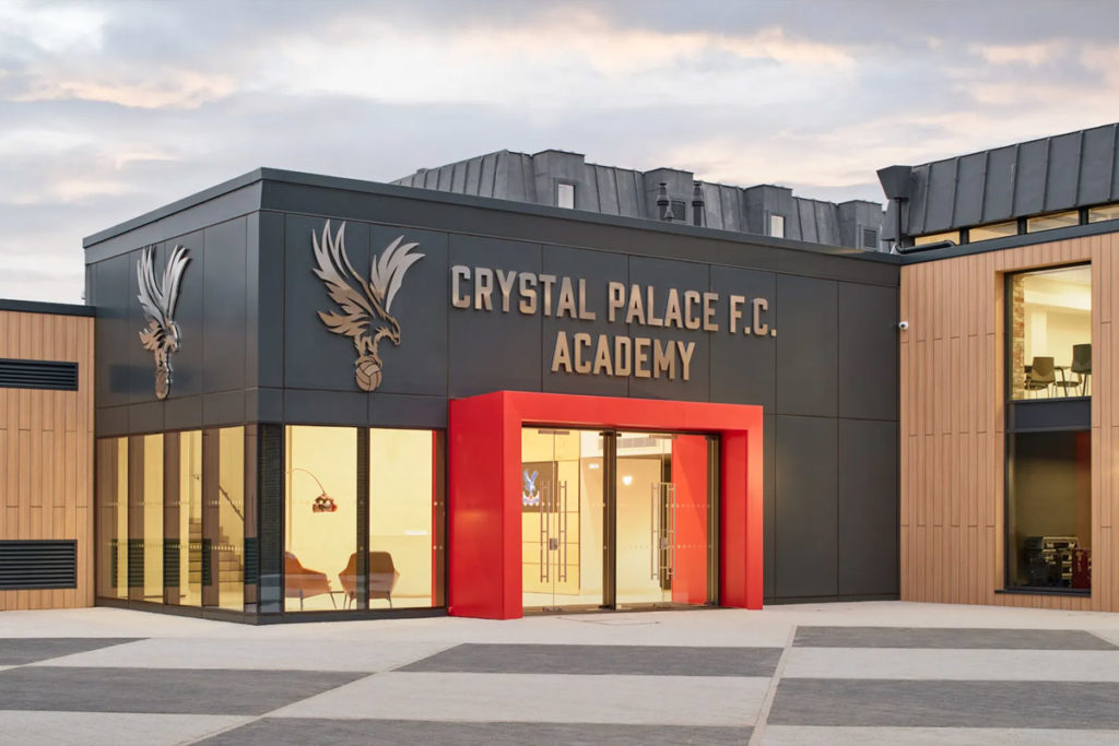 crystal palace academy esterno