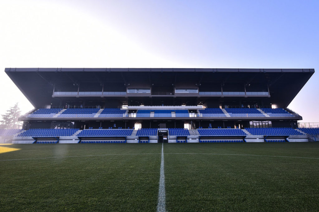 albinoleffe stadium vista interna campo tribuna