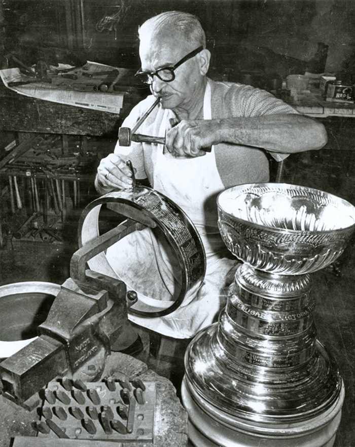 stanley cup nhl trofeo carl peterson storia