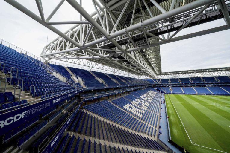 espanyol rcde stadium struttura tetto