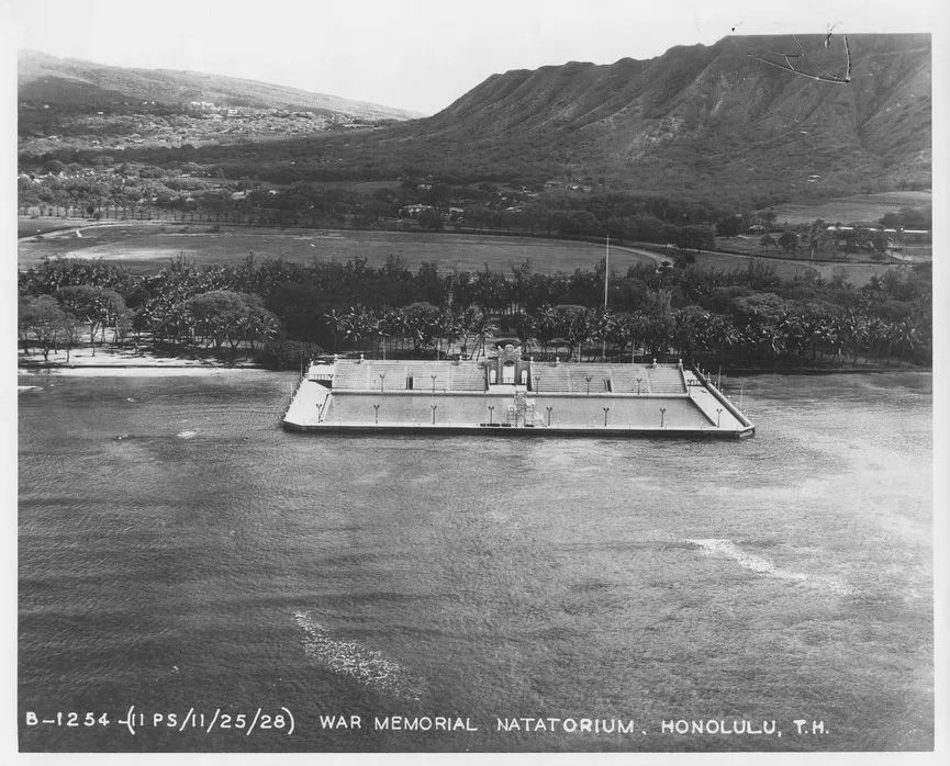 hawaii waikiki war memorial natatorium foto storica 1928