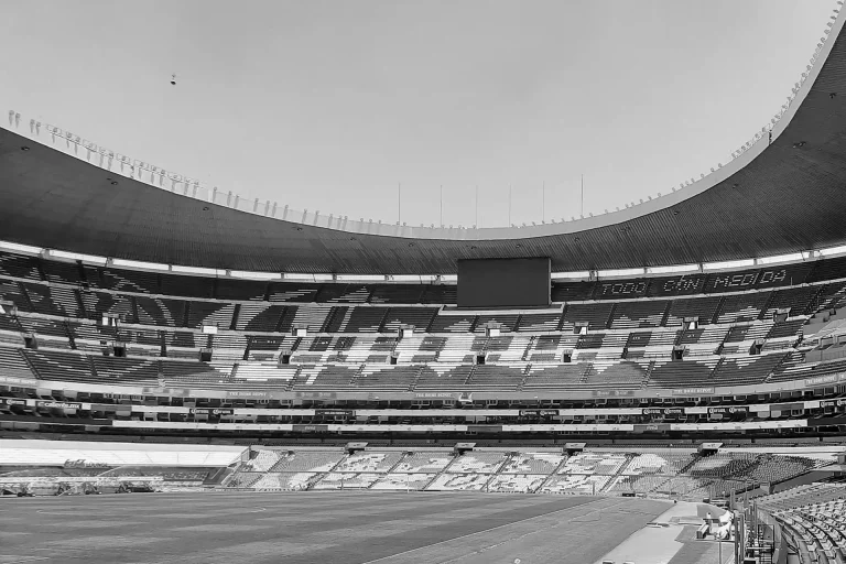 azteca stadio vista interna storia