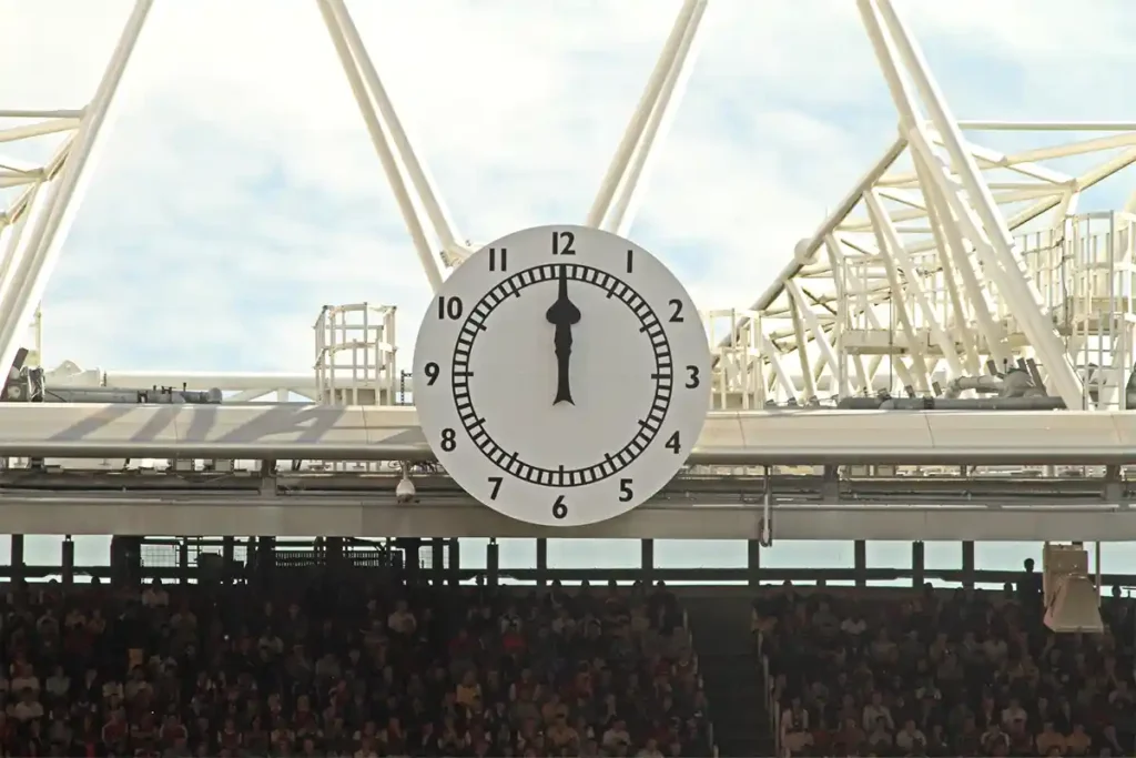 arsenal clock end orologio emirates stadium