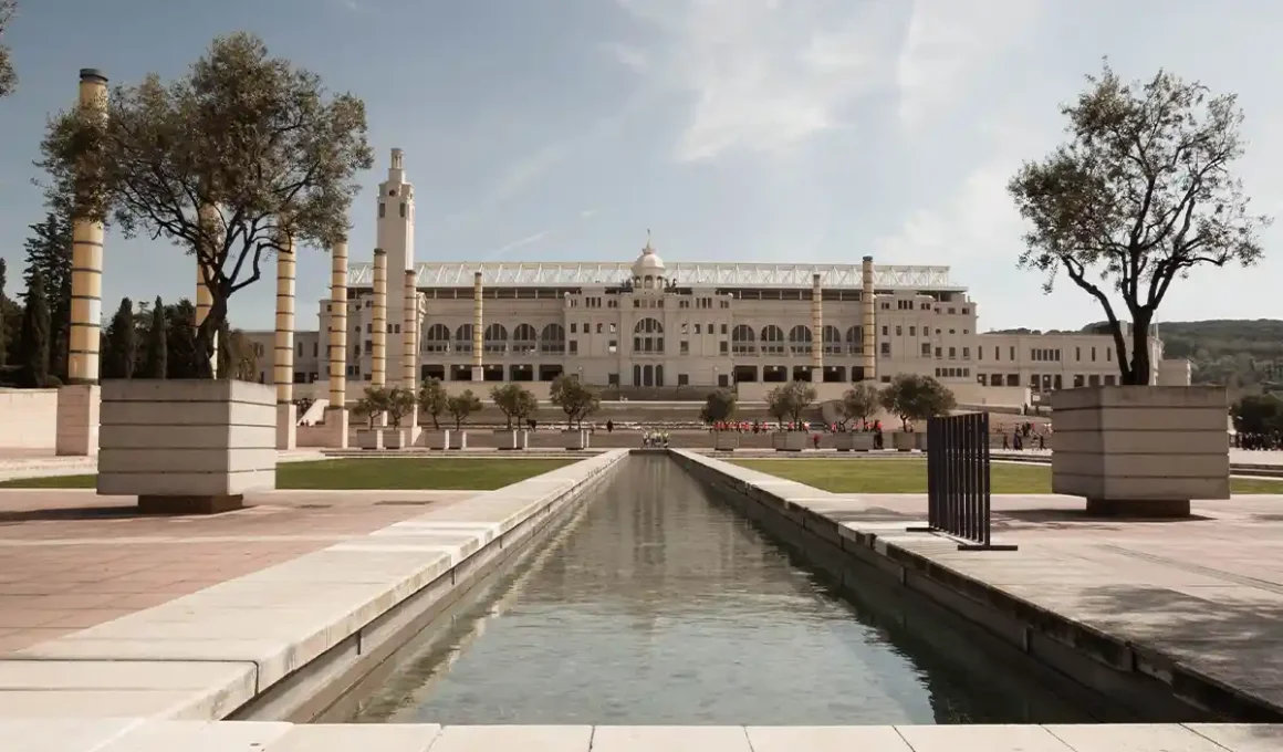 montjuic barcellona stadio olimpico facciata